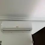 Casa Con Gran Superficie, Perfecto Para Familias. *