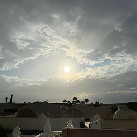 Casa Con Gran Superficie, Perfecto Para Familias. Hébergement de vacances Torrevieja