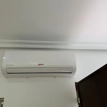 Casa Con Gran Superficie, Perfecto Para Familias. *